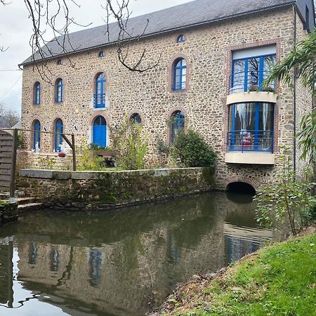 Le Moulin De Meral Montsûrs Εξωτερικό φωτογραφία